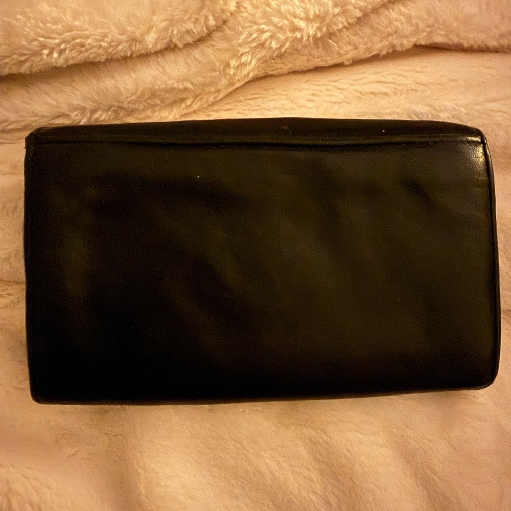 CHANEL Black Quilted CC Embossed Leather Card Holder - Picture 8 of 10